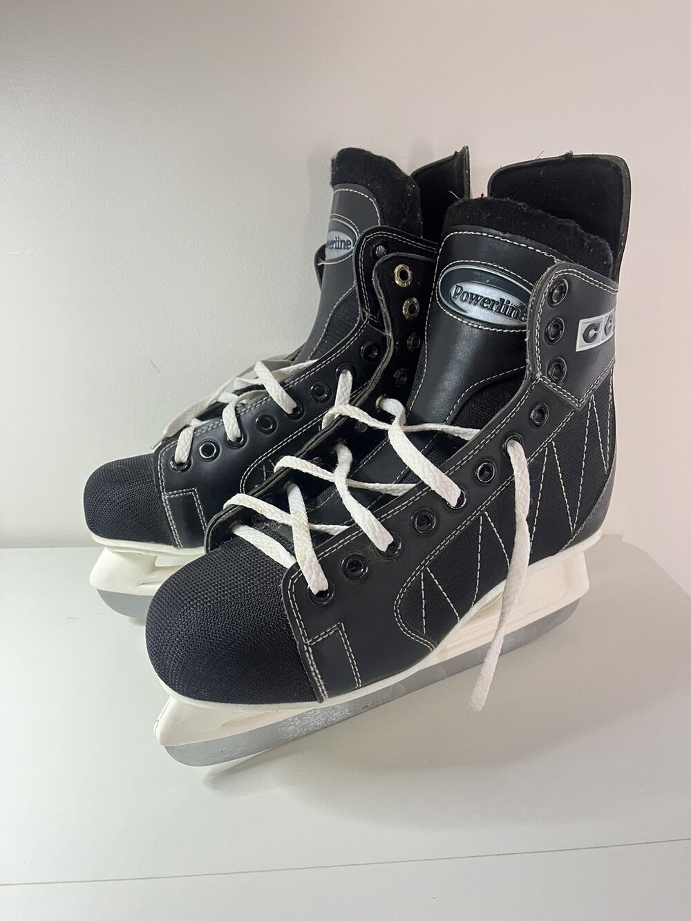 CCM Power Line 60 Ice Hockey Skates 280mm Mens Size 8.5 9 Black EUC Exterior